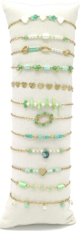 Stainless steel armbandjes op kussen groen - KOOS • alles voor je haar